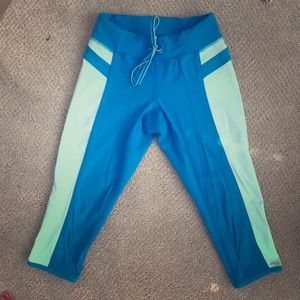 Lululemon Blue Cropped Leggings